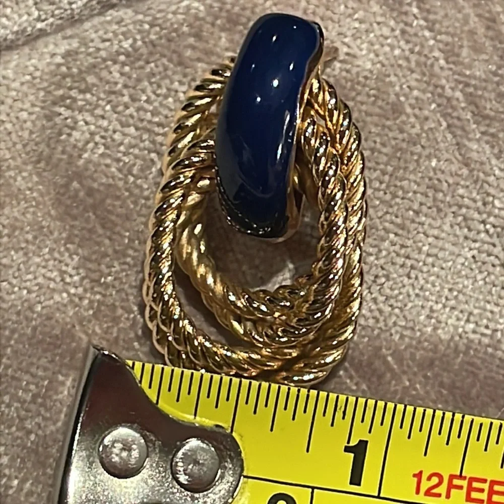 Vintage Gold Twist Earrings Rope Post Back Navy Enamel - Picture 6 of 7